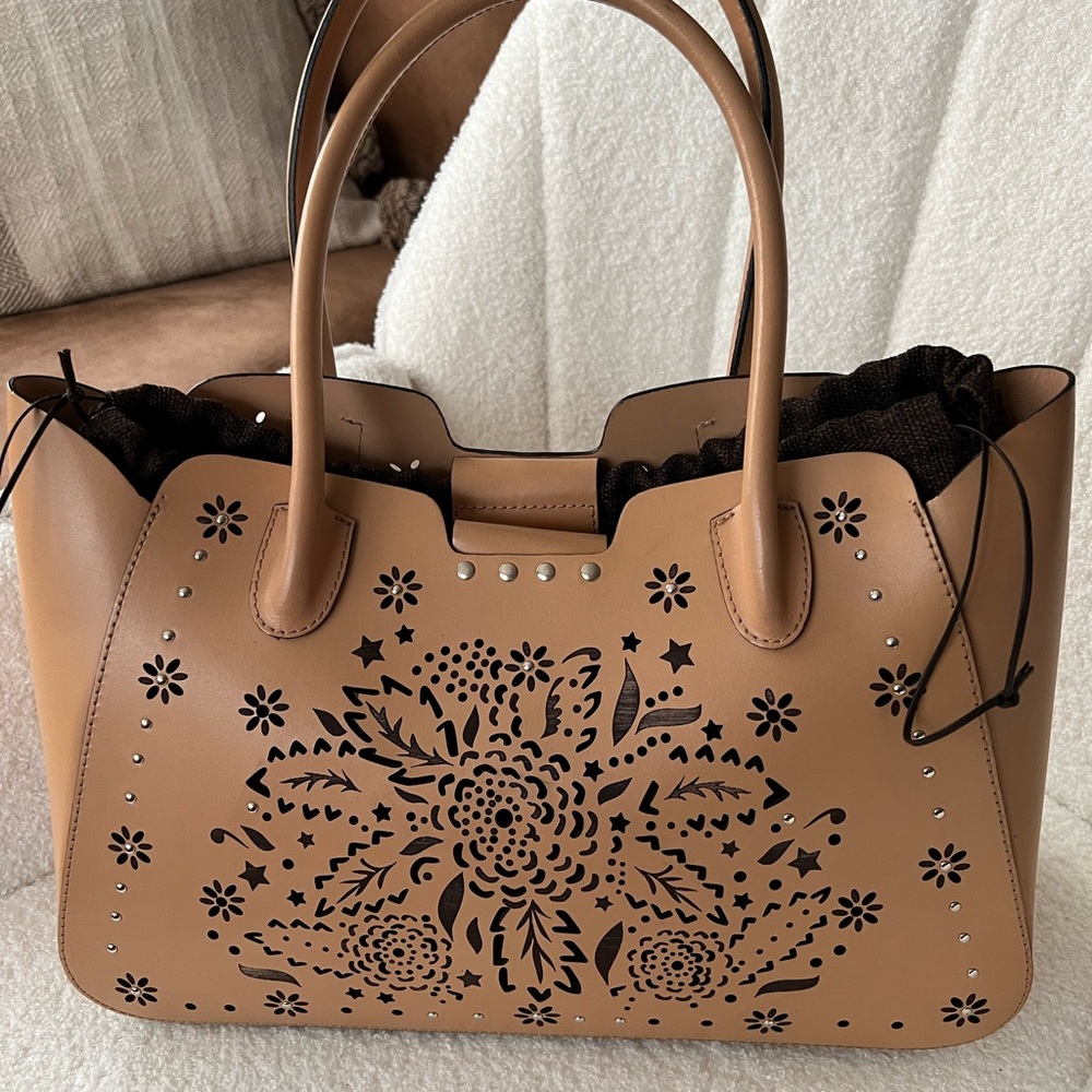 Cromia Elegant Tan Floral Cutout Tote Bag